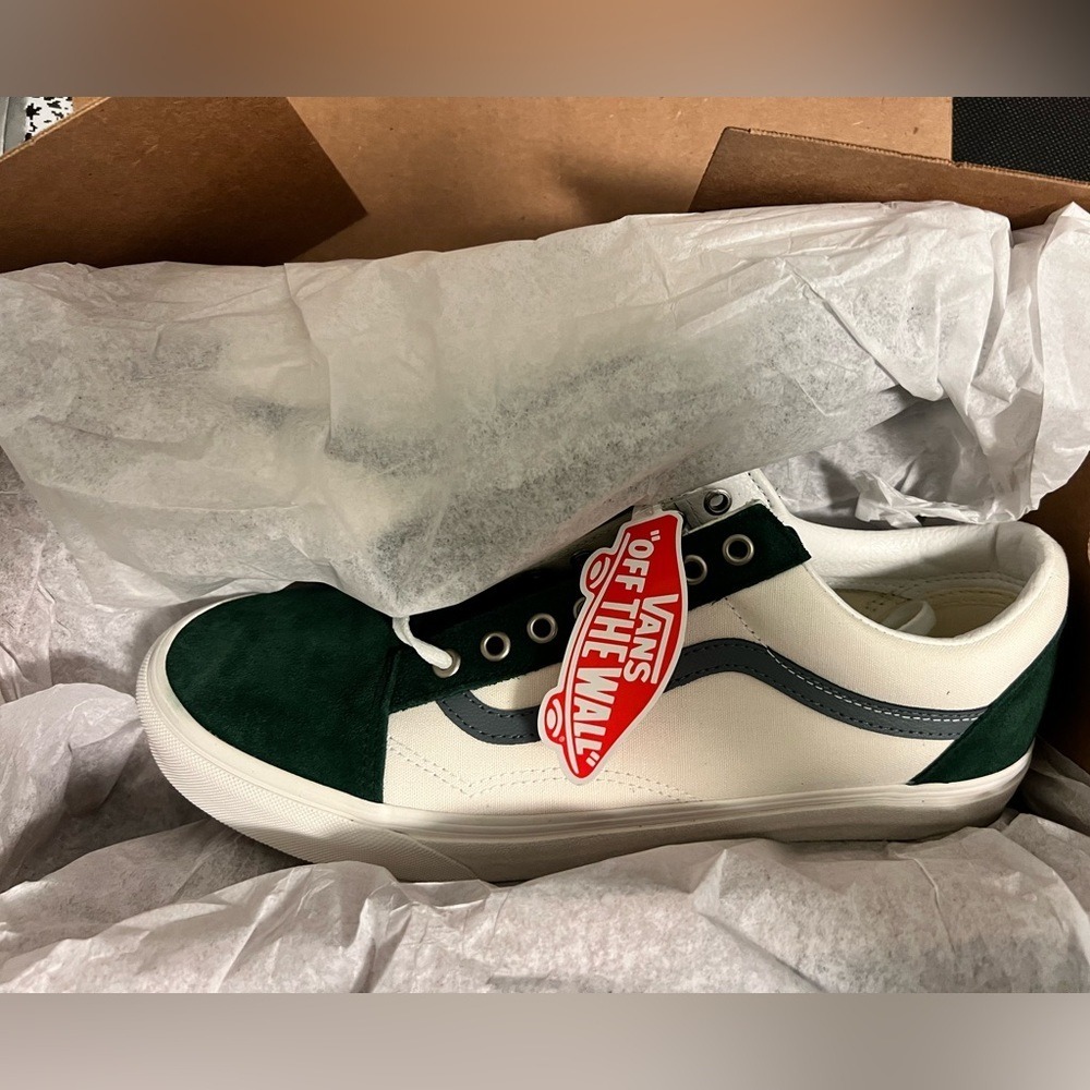 vans ua sk8 hi trainers in varsity canvas with green Size Uk10.5/us 11.5